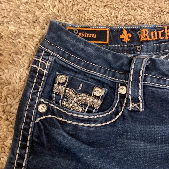 Rock RevivalJeans Sz 26 Blue Distressed Whisper New w/out Tags - Picture 2 of 14